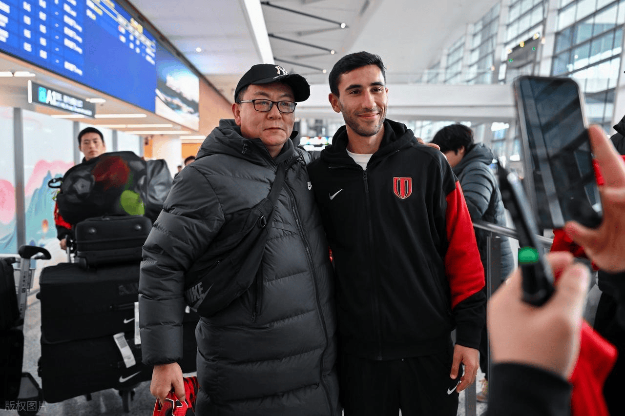 清晨成都蓉城备战NBA季后赛浙江稠州窗口期伤情更新，切尔西战术微调备战亚冠直接炸裂的简单介绍