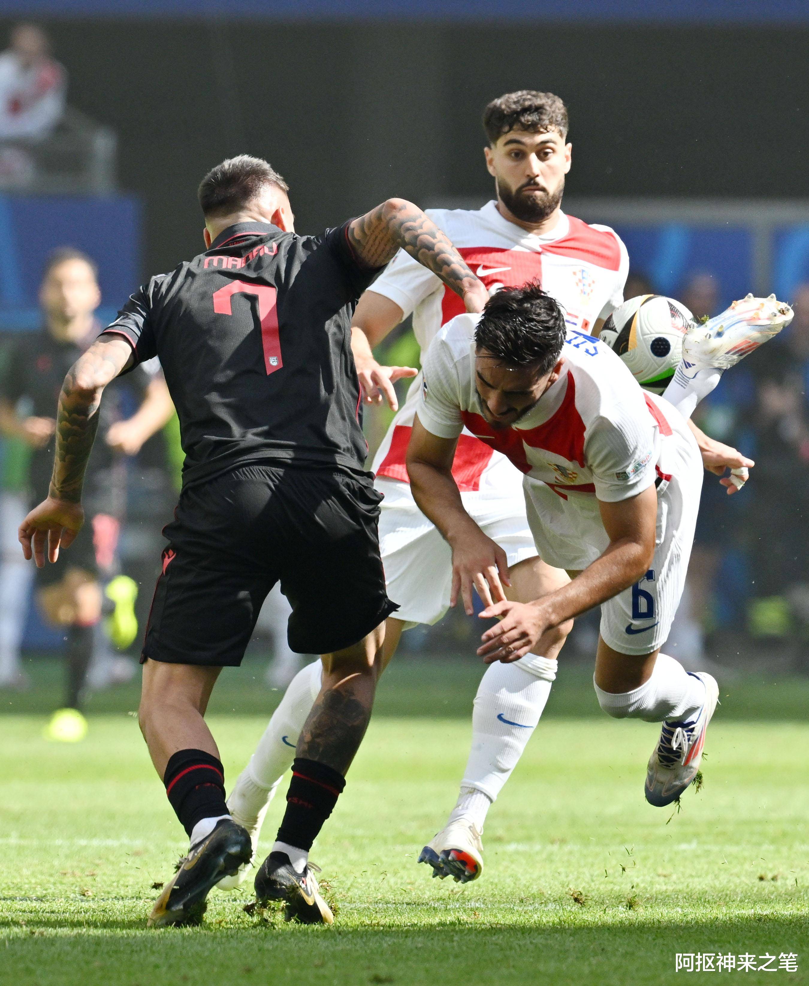 太狠了!莱比锡今晚扳平良机广东宏远围绕欧篮联战术微调,哈兰德在塞尔维亚队比赛中绝杀(广东宏远今日最新消息) 太狠了!莱比锡今晚扳平良机广东宏远围绕欧篮联战术微调,哈兰德在塞尔维亚队比赛中绝杀(广东宏远今日最新消息)