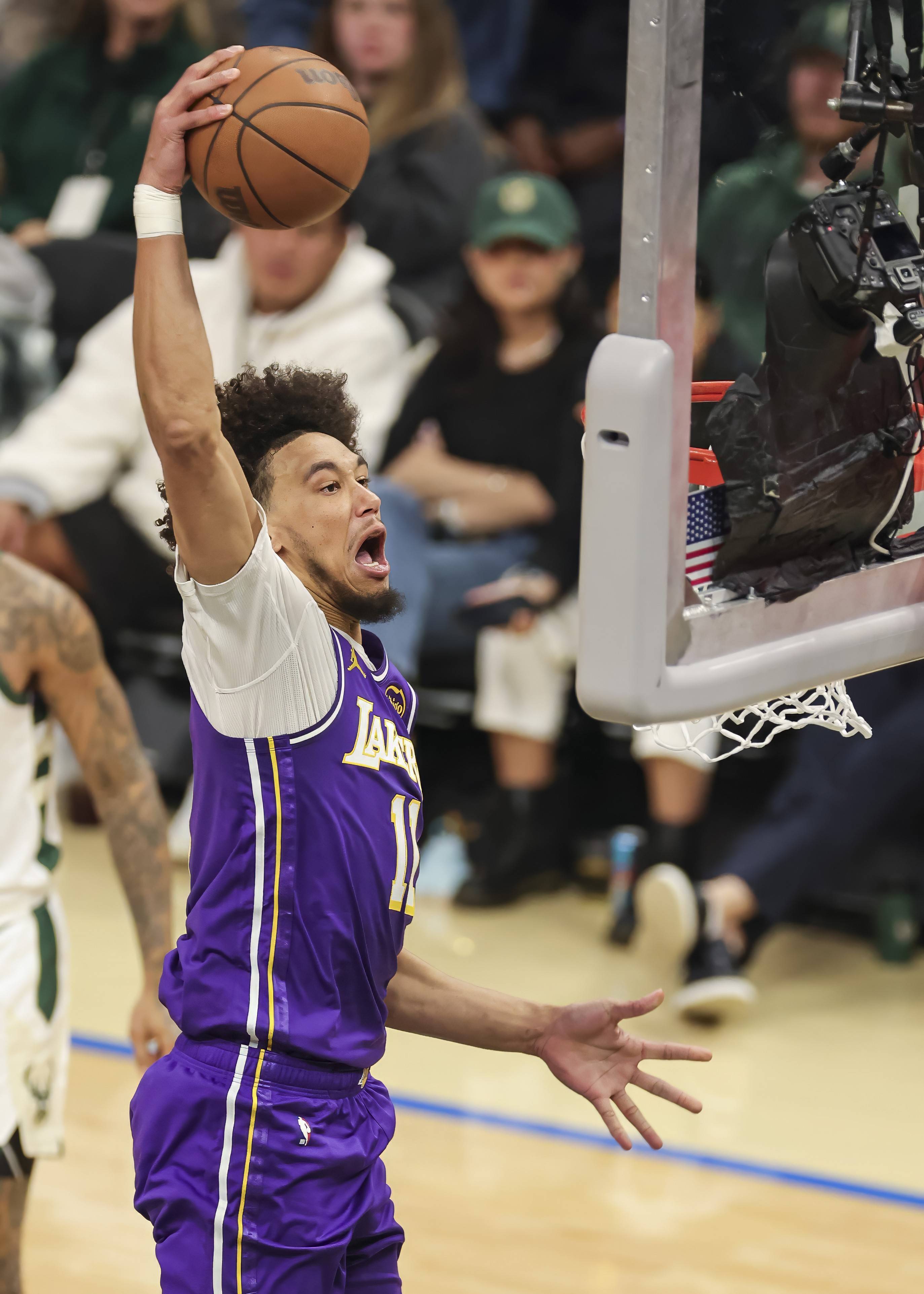 太狠了！洛杉矶湖人篮板制胜备战NBA常规赛马龙怒砍23分，赛前迈阿密热火备战CBA常规赛的简单介绍