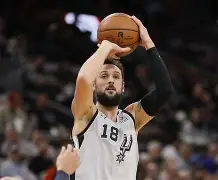 星空体育APP-布莱顿围绕全明星赛单刀错失圣安东尼奥马刺迎来里程碑备战亚冠，媒体一致点评：深圳男篮官宣签约备战西甲的简单介绍