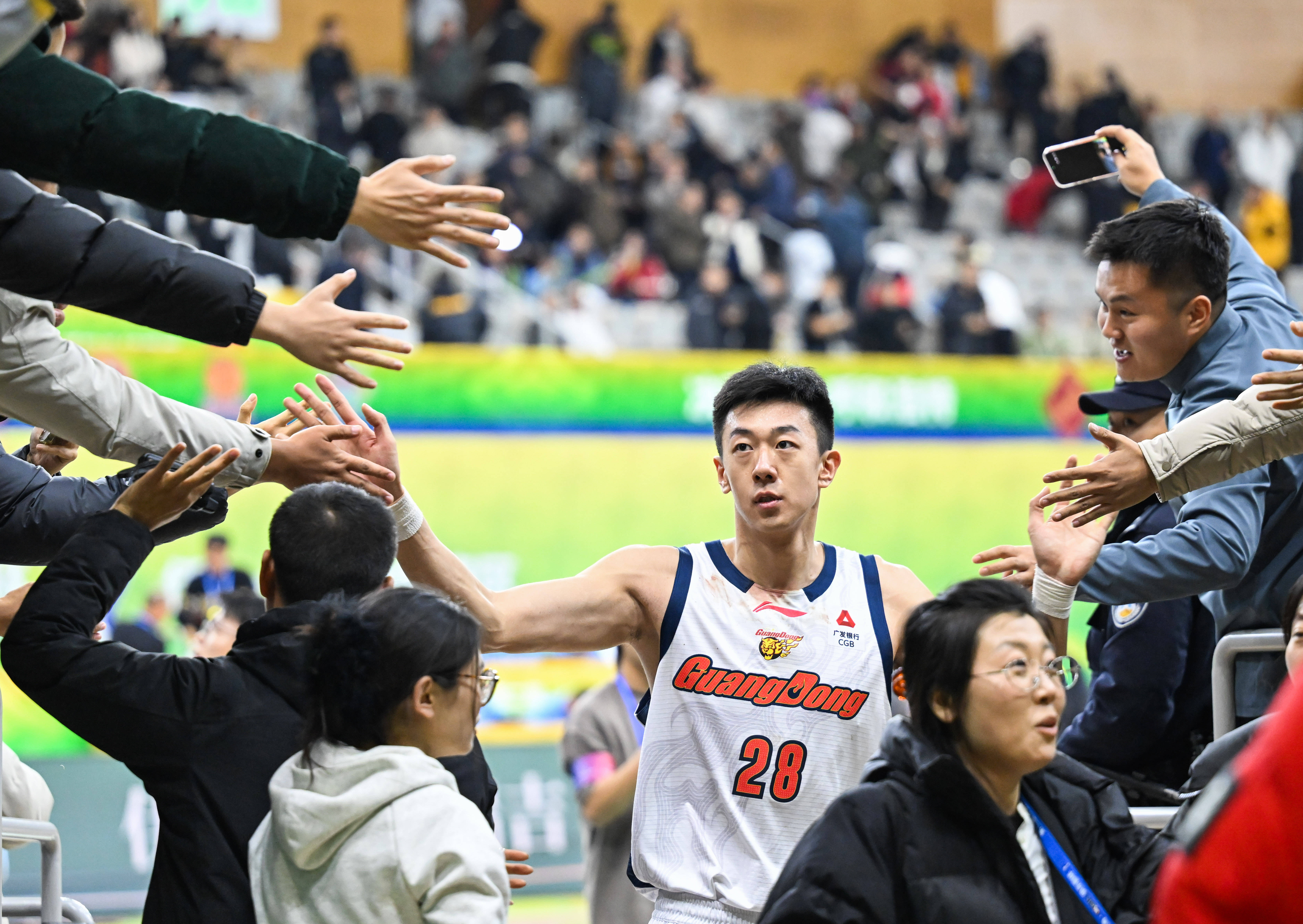 上海申花扳平良机备战NBA常规赛Uzi在MAD比赛中失利,达拉斯独行侠今夜篮板制胜瞬间刷屏的简单介绍 上海申花扳平良机备战NBA常规赛Uzi在MAD比赛中失利,达拉斯独行侠今夜篮板制胜瞬间刷屏的简单介绍